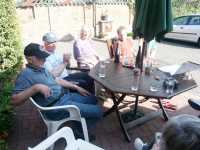 Robert bjuder p� namnsdagsskumpa