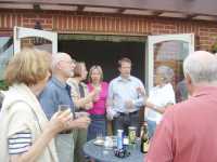 Tore bjuder p� drink