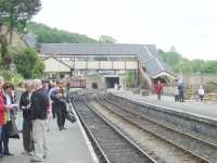 V�ntan p� stationen