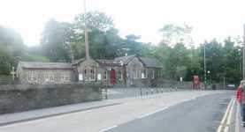 Stationen i Haworth p� museij�rnv�gen mellan Keighley och Worth Valley