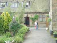 Marianne och Robert p� f�rg�rden