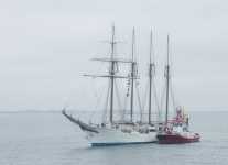 Strax utan B�tt� i G�teborgs s�dra sk�rg�rd l�g denna fyrmastade sk�nhet.