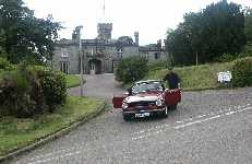 Bj�rn kl�r p� Pia