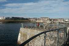 Vy fr�n norra piren in mot staden